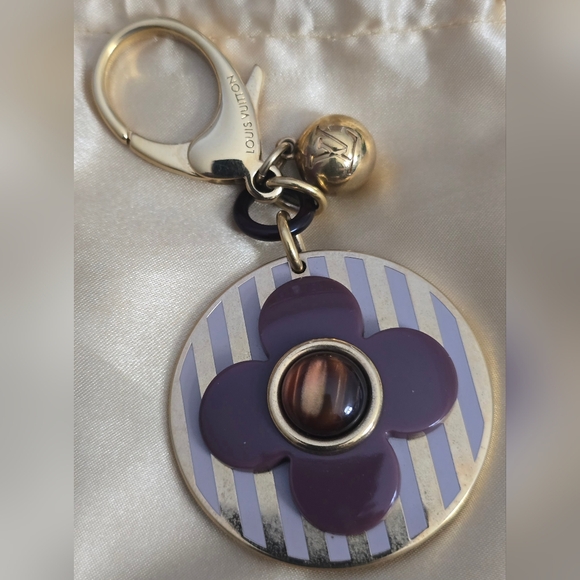 Louis Viutton Bag Charm/ Key Chain With COA - Picture 4 of 12